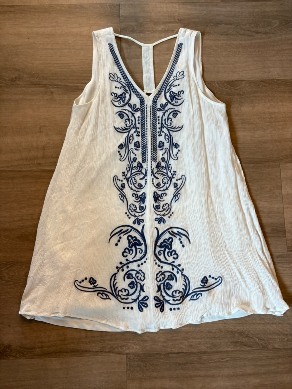 Altar’d State Boho Embroidered White Crinkle Mini Dress- size L